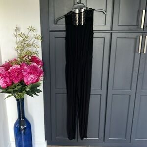 5/$15! Gap black romper jumpsuit